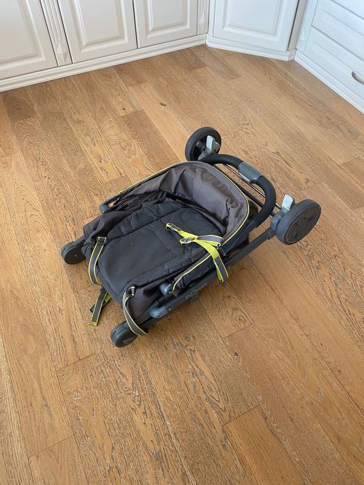 Дитяча коляска б/у