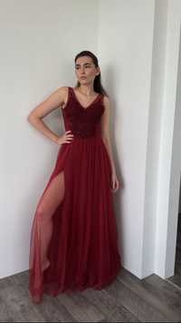 Вечірня  сукня, бордового  кольору