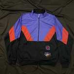(10/10) Nike vintage 90s world campus beaverton oregon