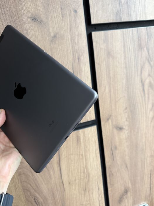 Apple iPad 8 32gb Wi-Fi + LTE