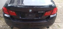 BMW F10 535i 2012r. Tył komplet A89/5
