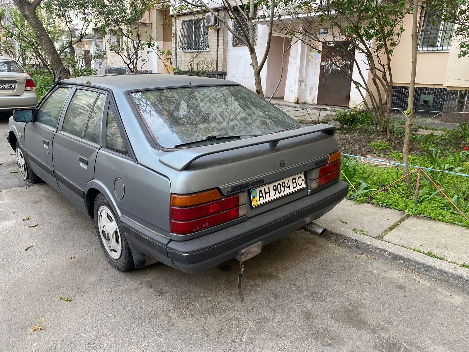 Власне авто MAZDA 626; 1986