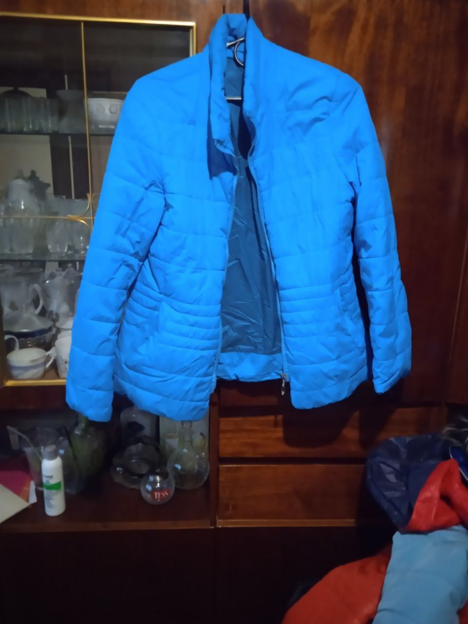 Женская курточка б/у, осень-весна, размер L