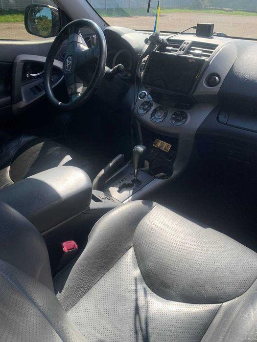 Продам Toyota RAV4 2008 року