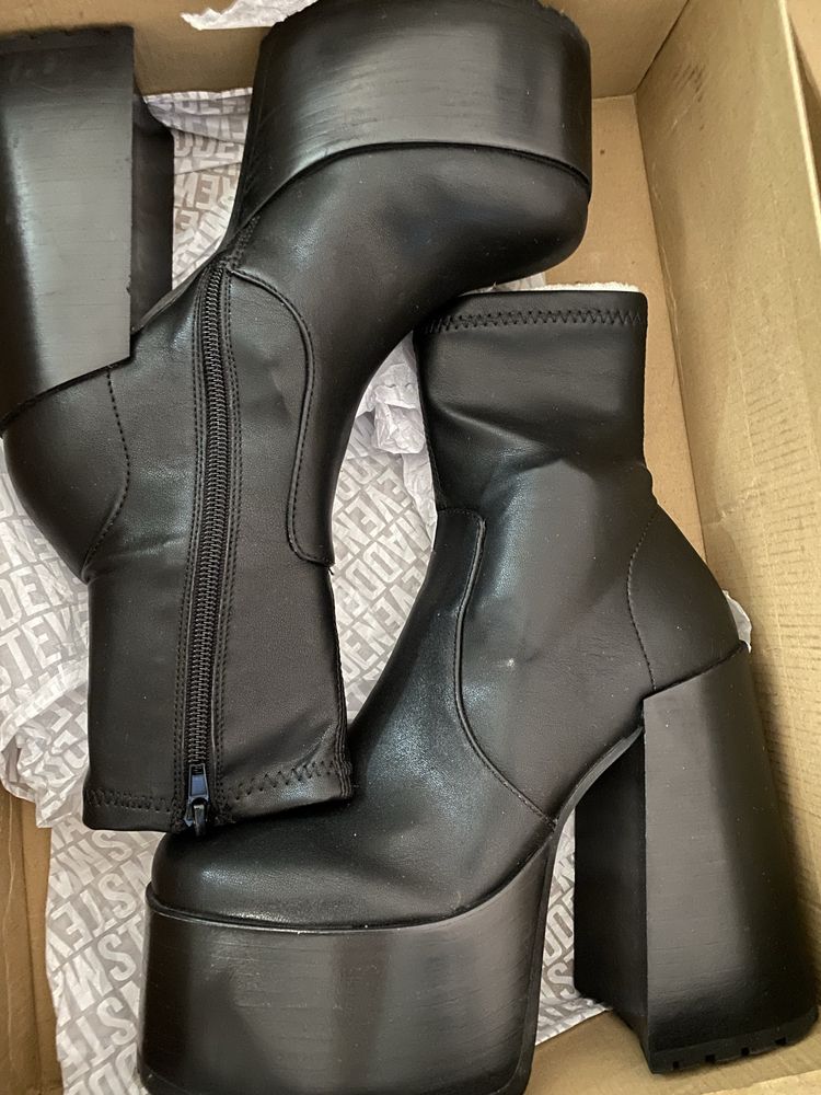 Bottins NOVO Steve Madden Original