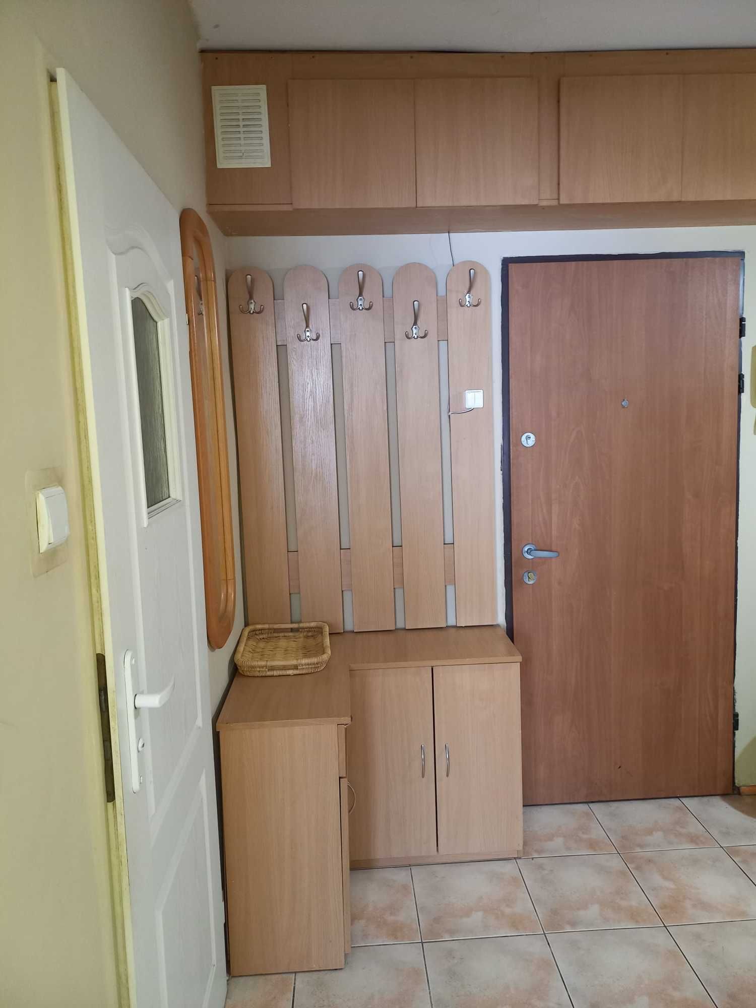 Mieszkanie 2-pokojowe na ul. Cichej   dla 4 osób  studentów/ uczniów ,