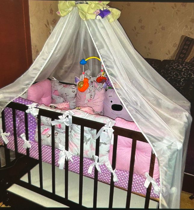 Продаж дитяче ліжко в ідеальному стані