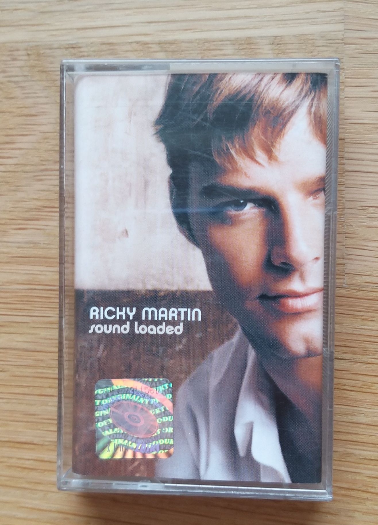 Kaseta magnetofonowa Ricky Martin, Sound loaded
