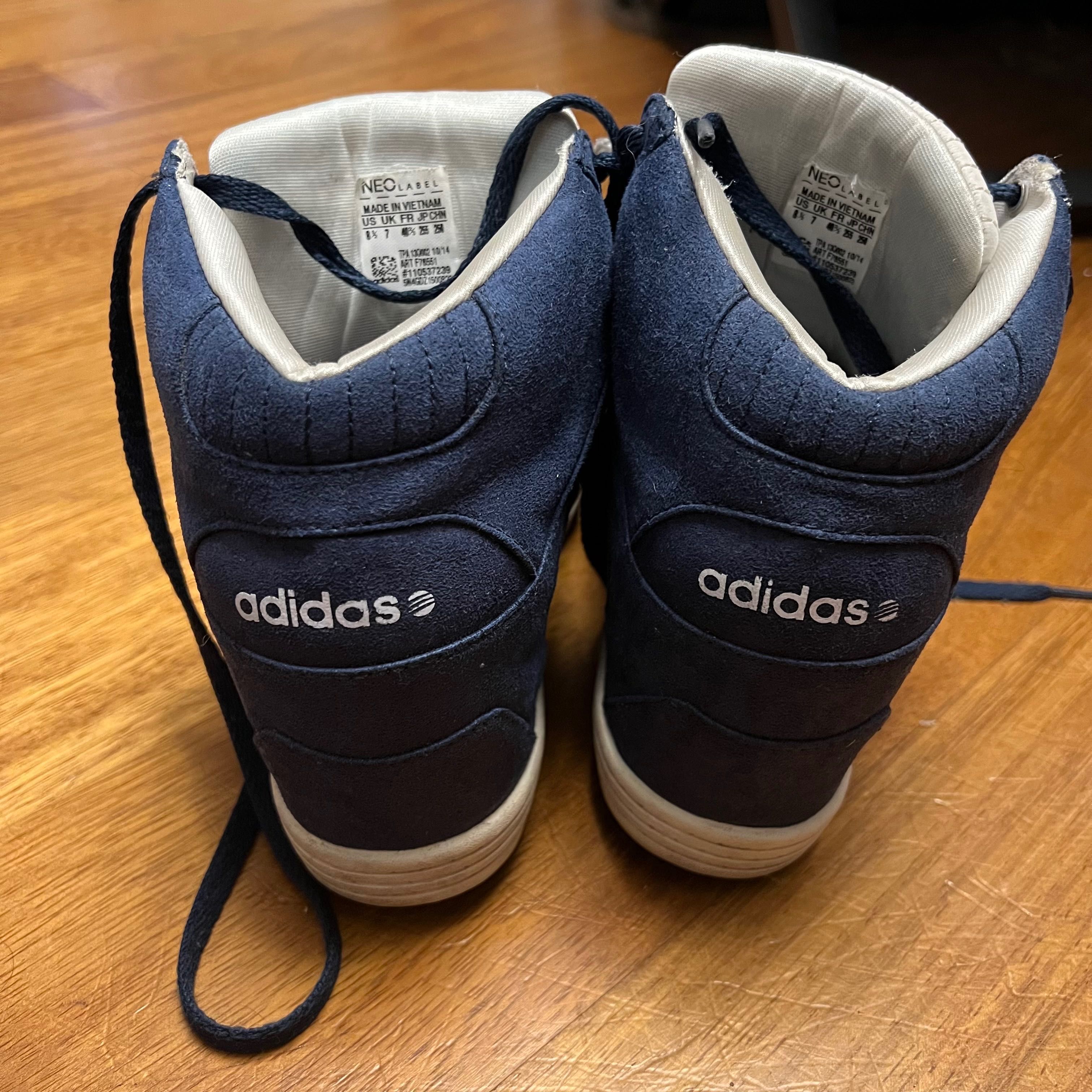 Buty na koturnie adidas