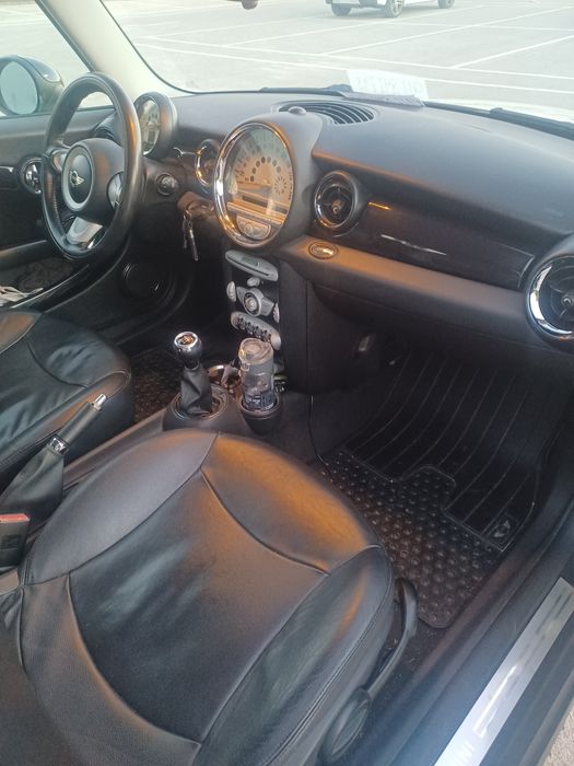 Mini One D econômico e confortável