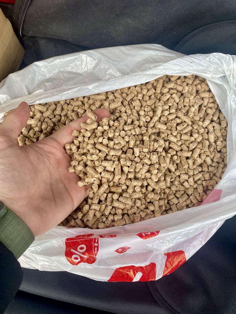 Продам пеллеты EN Plus A1 Woody pellet, фасовка, сосна 100%