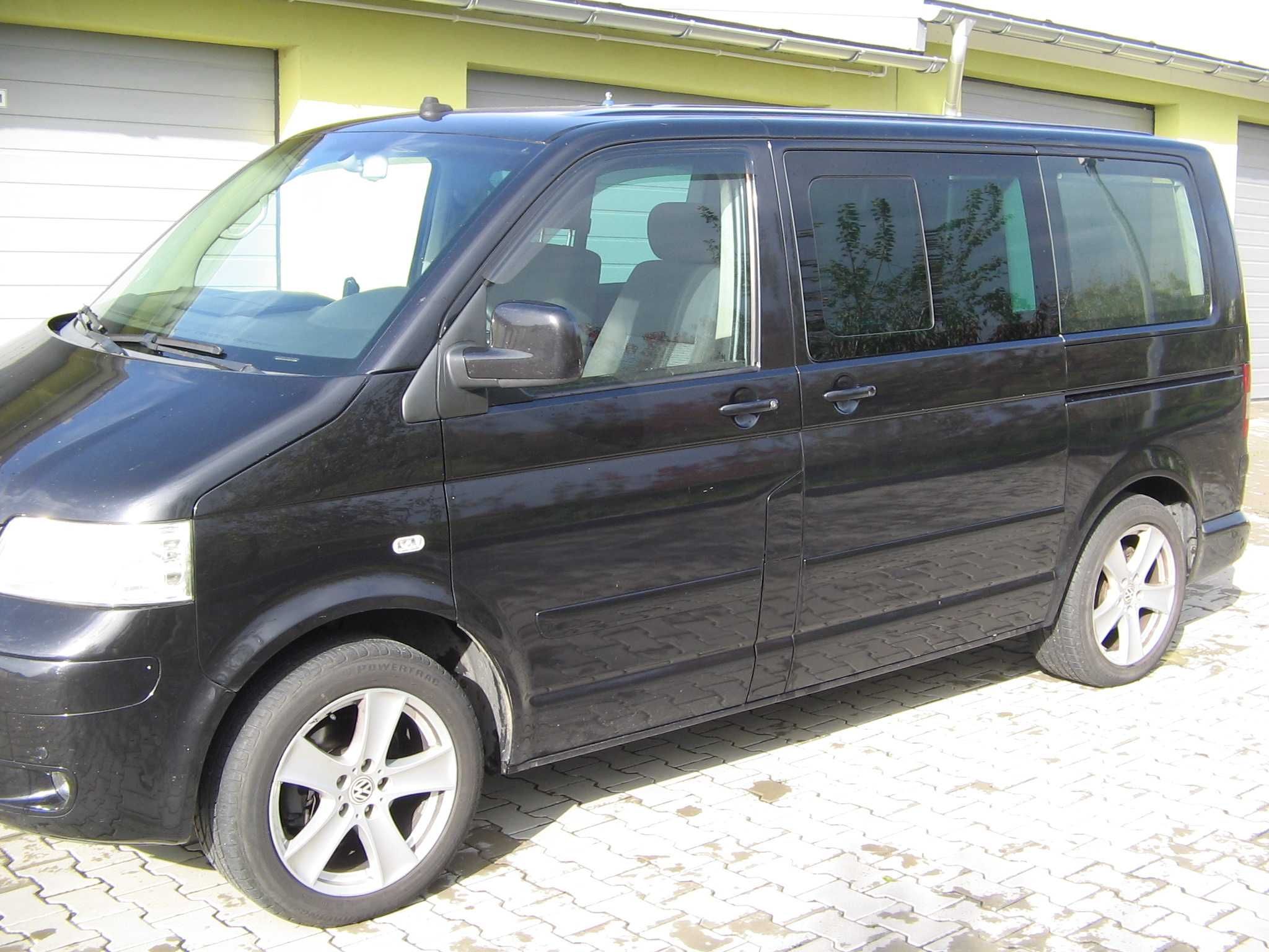 VW Multivan 2,5 TDI, automat