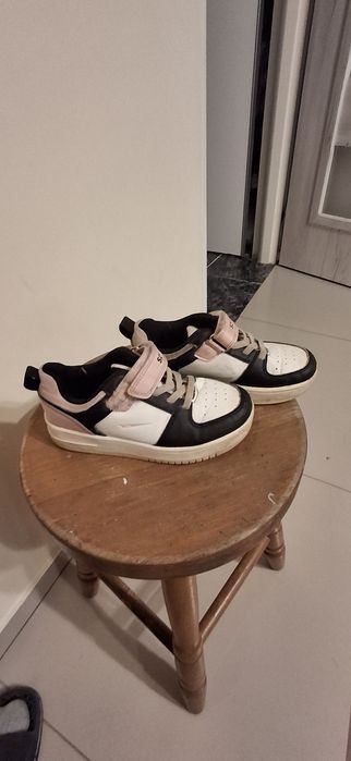 Buty dziecięce rozmiar 31.