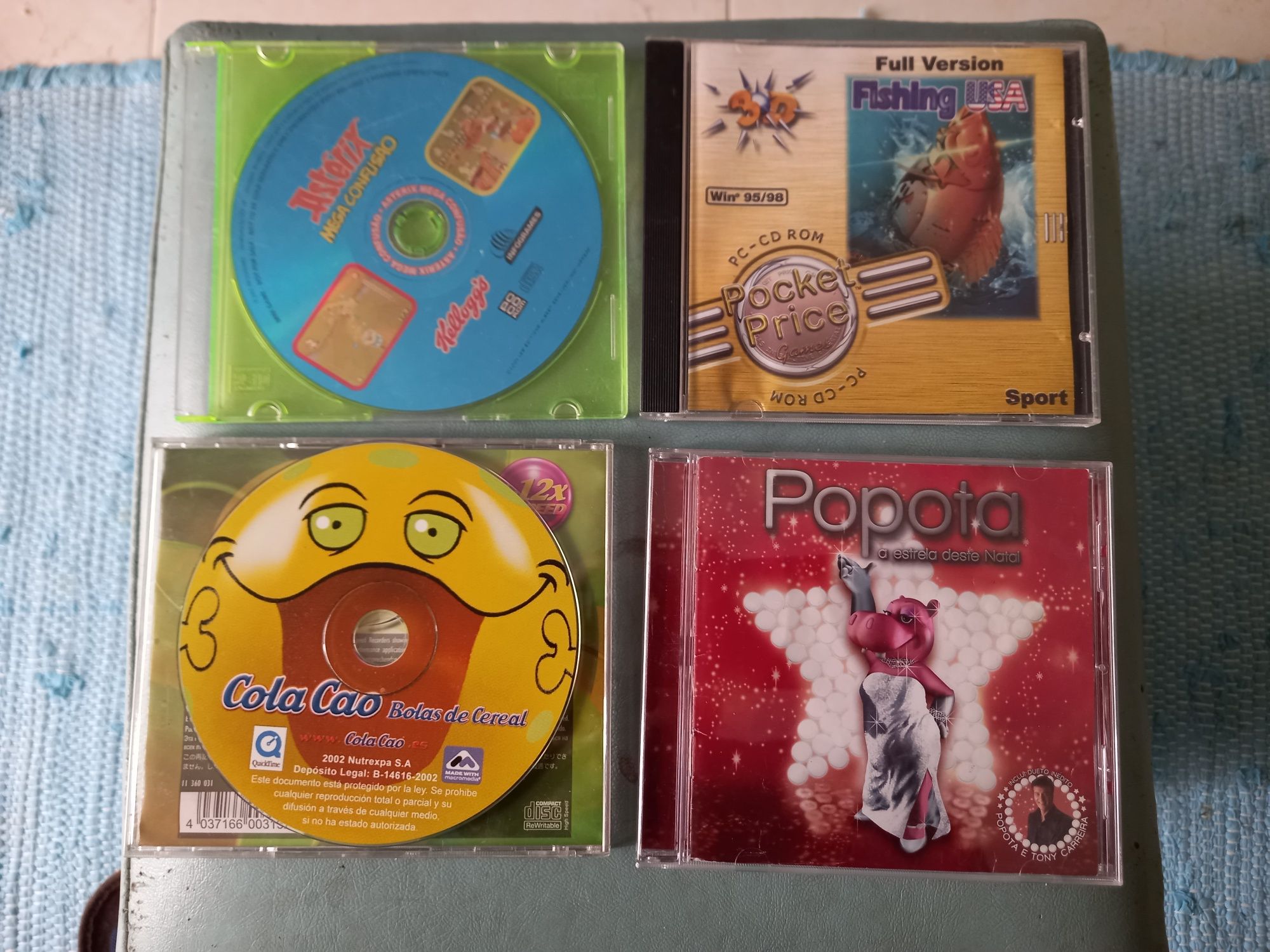 Cds de jogos no computador e música