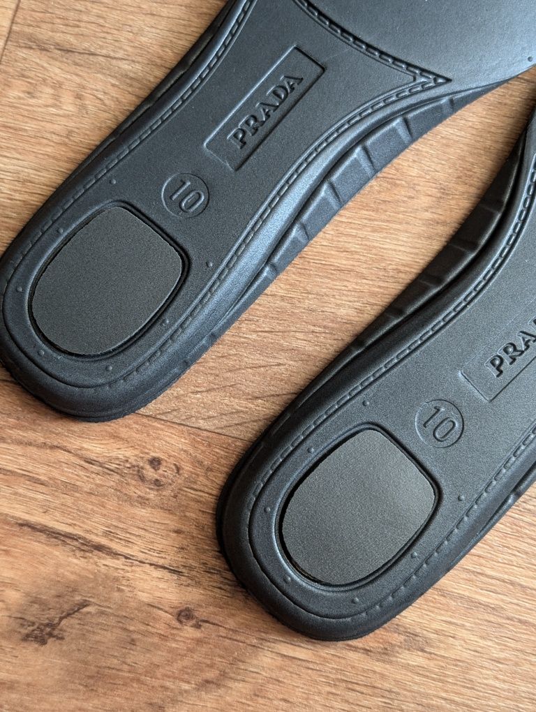 10, (44 - 45) размер, Prada , кожаные стельки , Италия