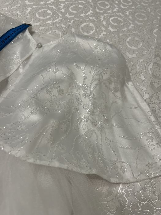 Біле платтячко з накидкою ( сніжинка, ангел, королева, принцеса )