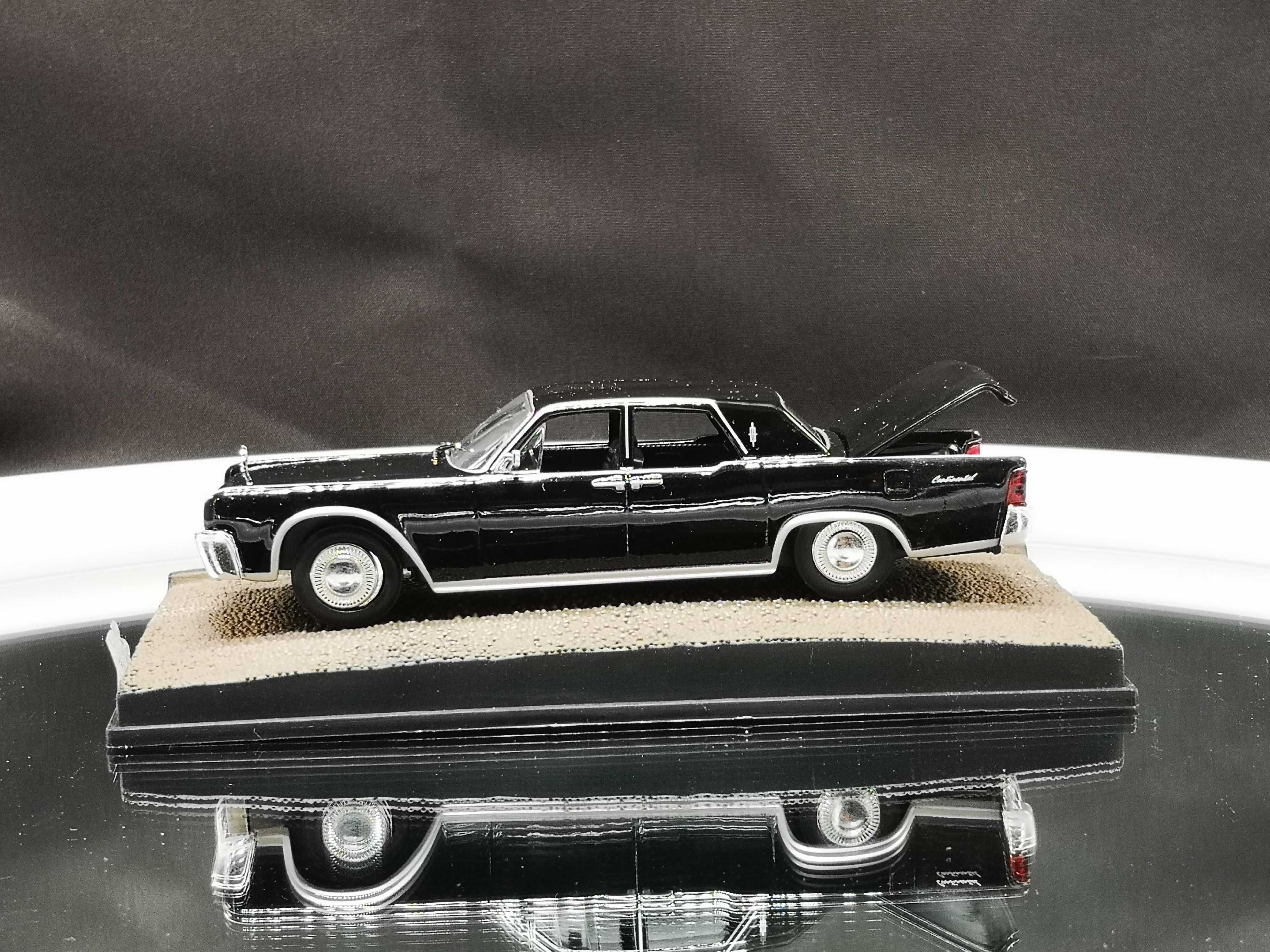 Lindo Diorama Lincoln Continental "Goldfinger"  007  1/43 da Fabbri