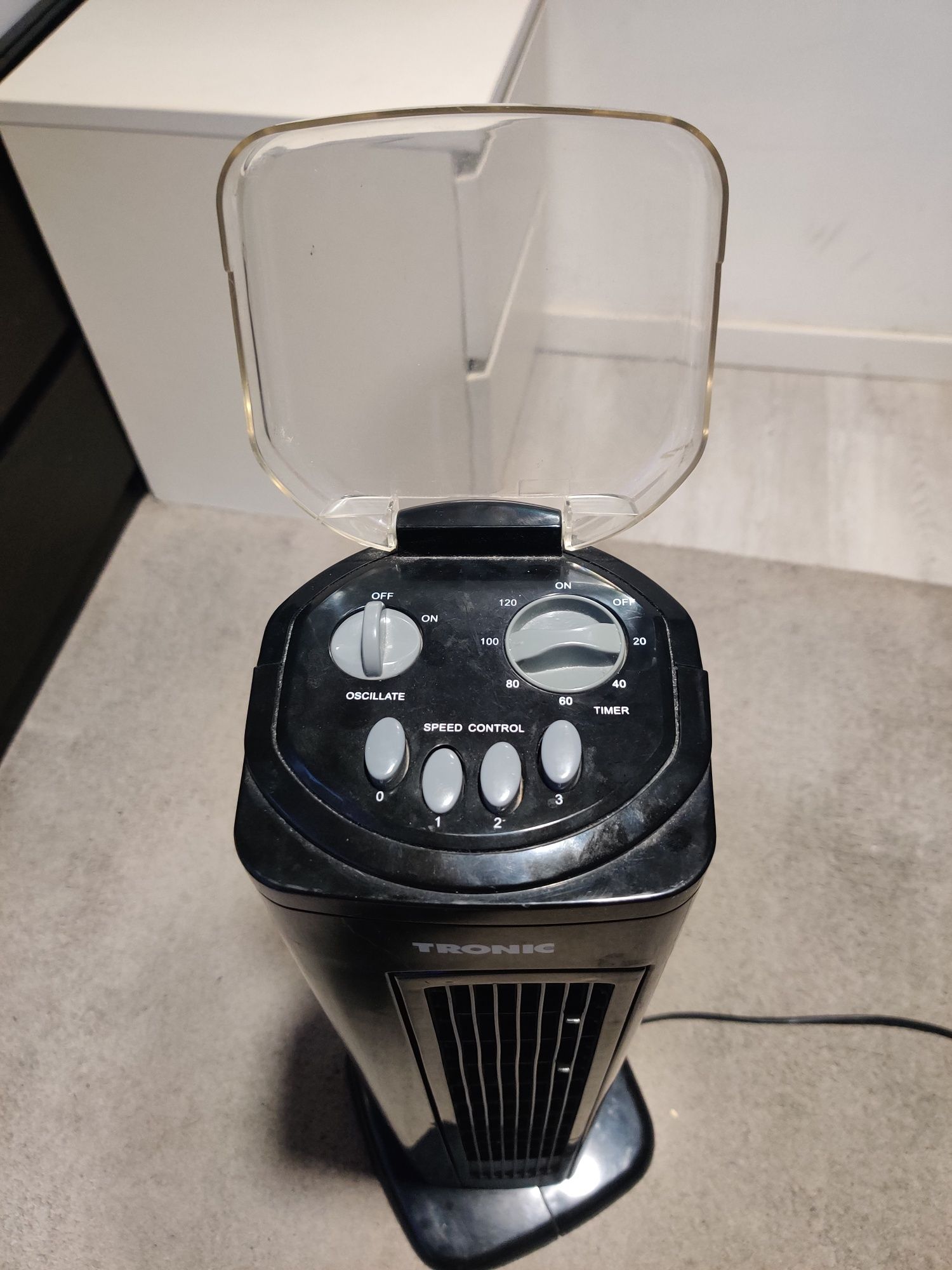 Ventilador/Ventoinha Vertical Tronic