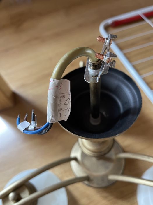 Żyrandol z 3 kloszami
