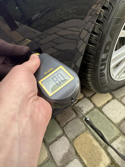 Машина дійсно варта уваги.Всі відповіді надам потелефону запрошую до о