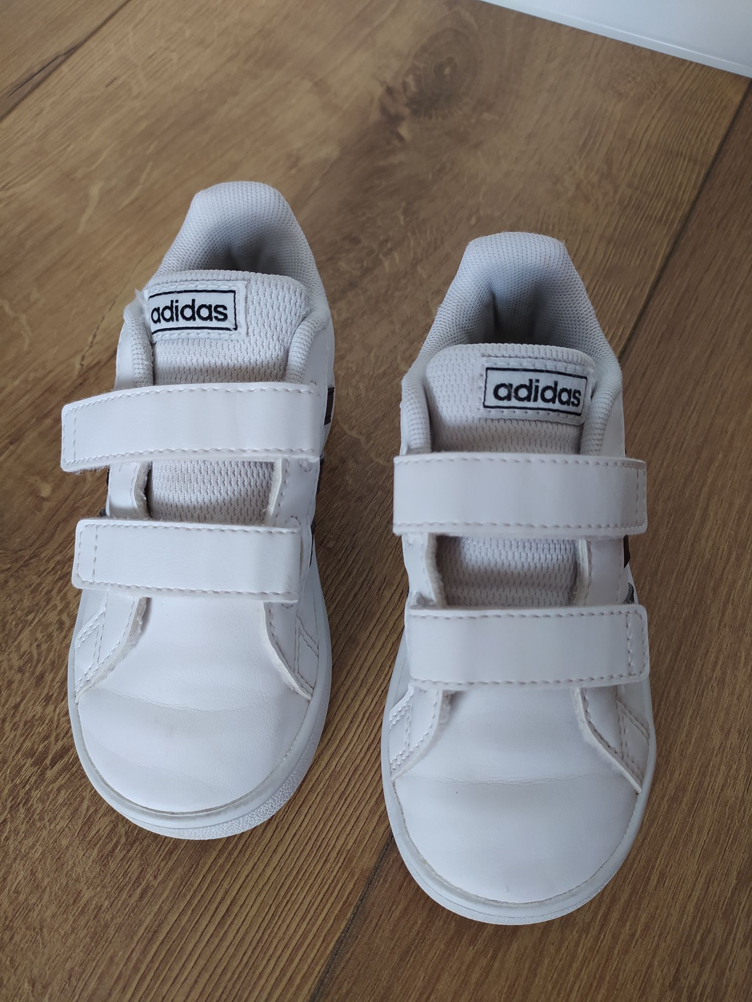 Buty Adidas na rzep r 25