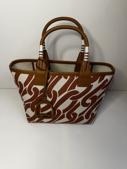 Hermes steeple 28