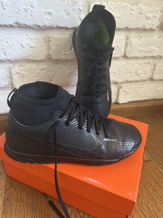 Сороконіжки Nike 34 розмір 21 см