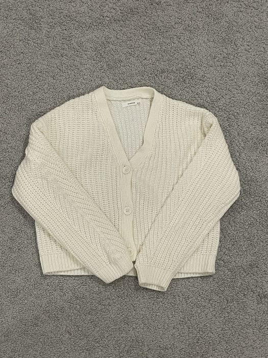 Теплий светрик на дівчинку