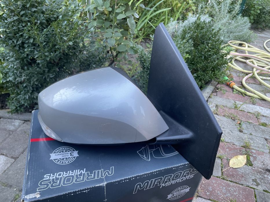 Дзеркало праве Рено Меган 3 / Renault Megane 3