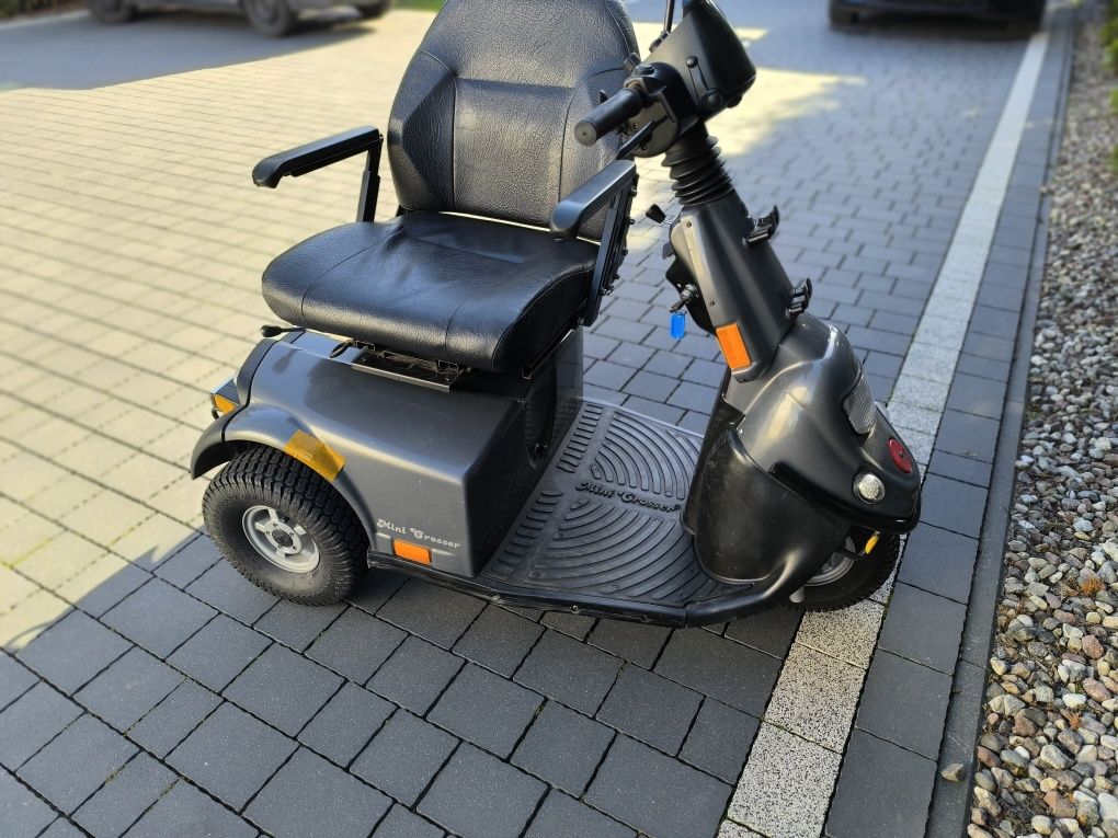 Wózek inwalidzki elektryczny dla seniora