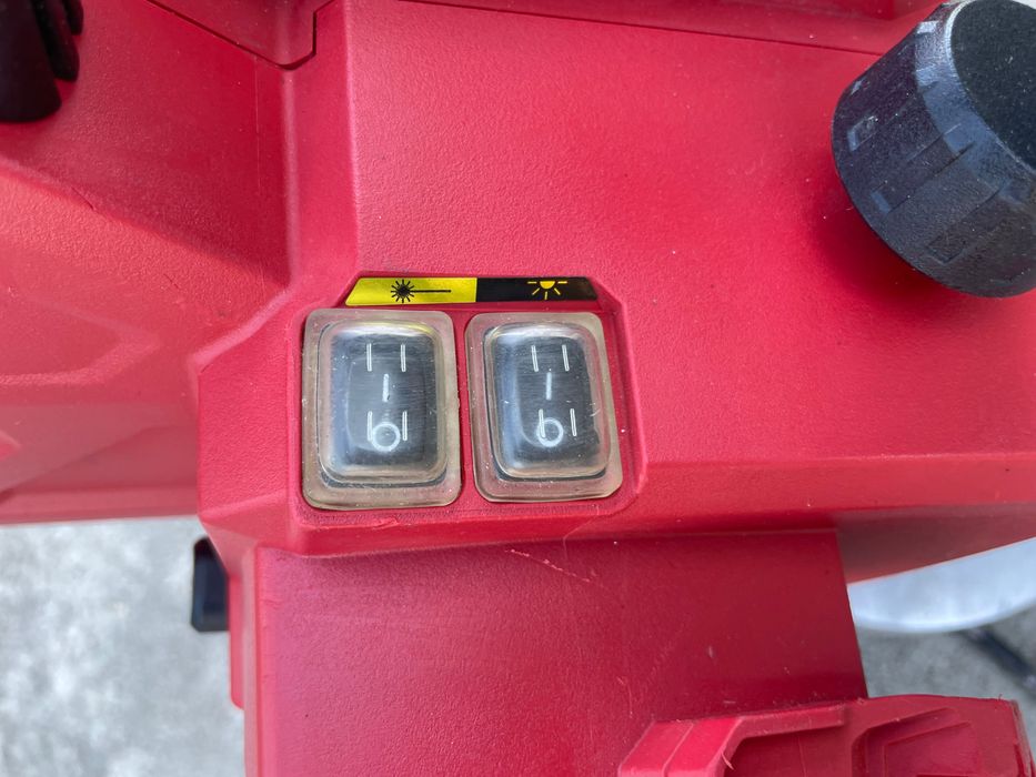 Milwaukee M18 SMS216/пила торцювальна акумуляторна мілвоке 18в