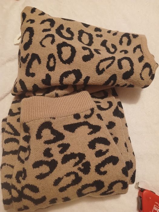 Тепленький костюм леопард НОВИЙ
