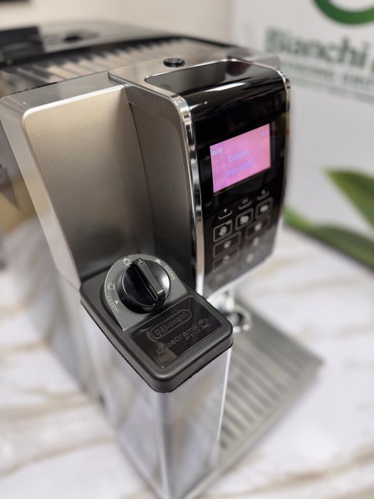 Зернова кавоварка як НОВА Delonghi dinamica 2023 рік стан новоі