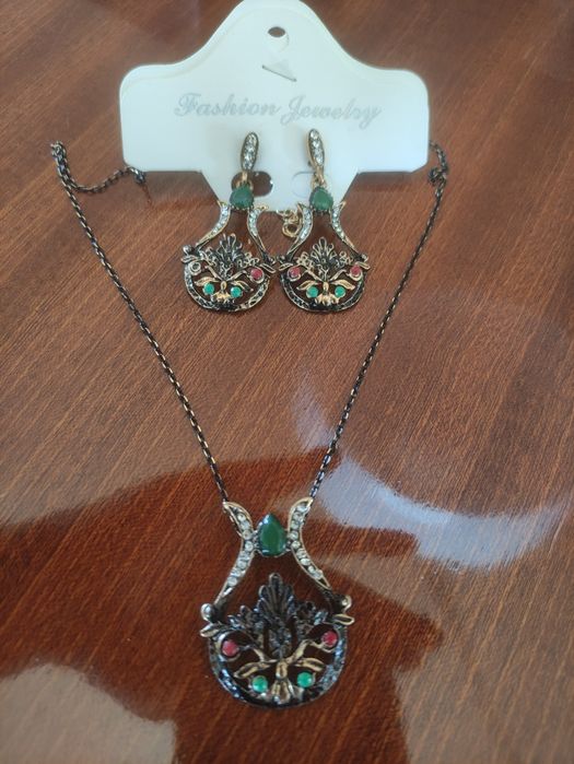 Conjunto Fio Brincos Verde