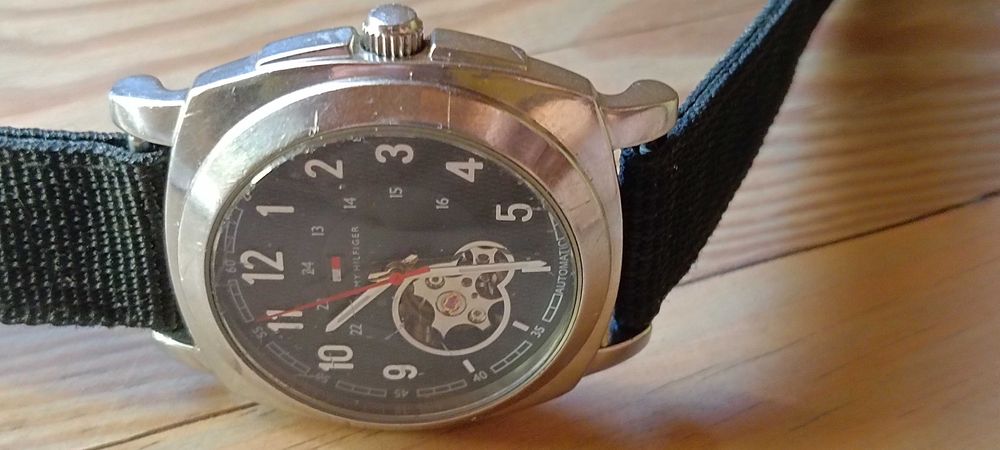 Tommy Hilfiger Automático