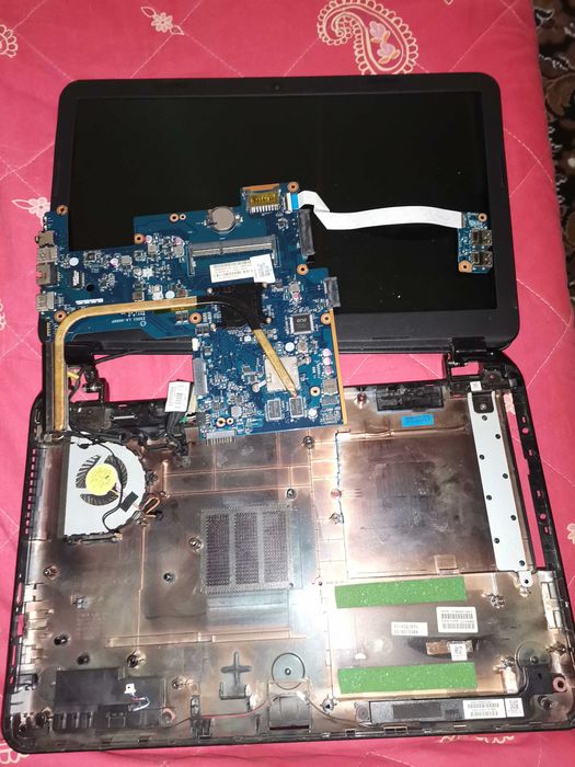 Ноутбук на запчасти HP-15-g008sr