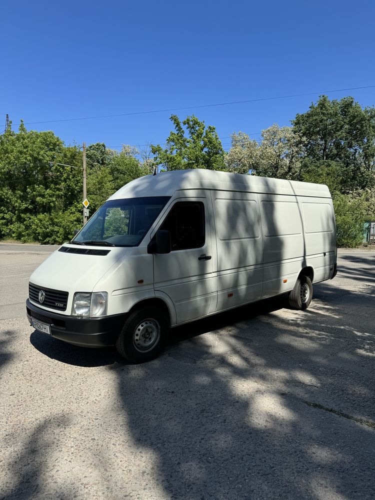 Продам Volkswagen LT 35 вантажний бус