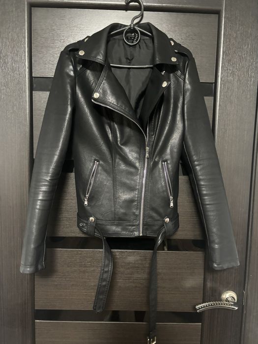 Продам новую куртку косуху