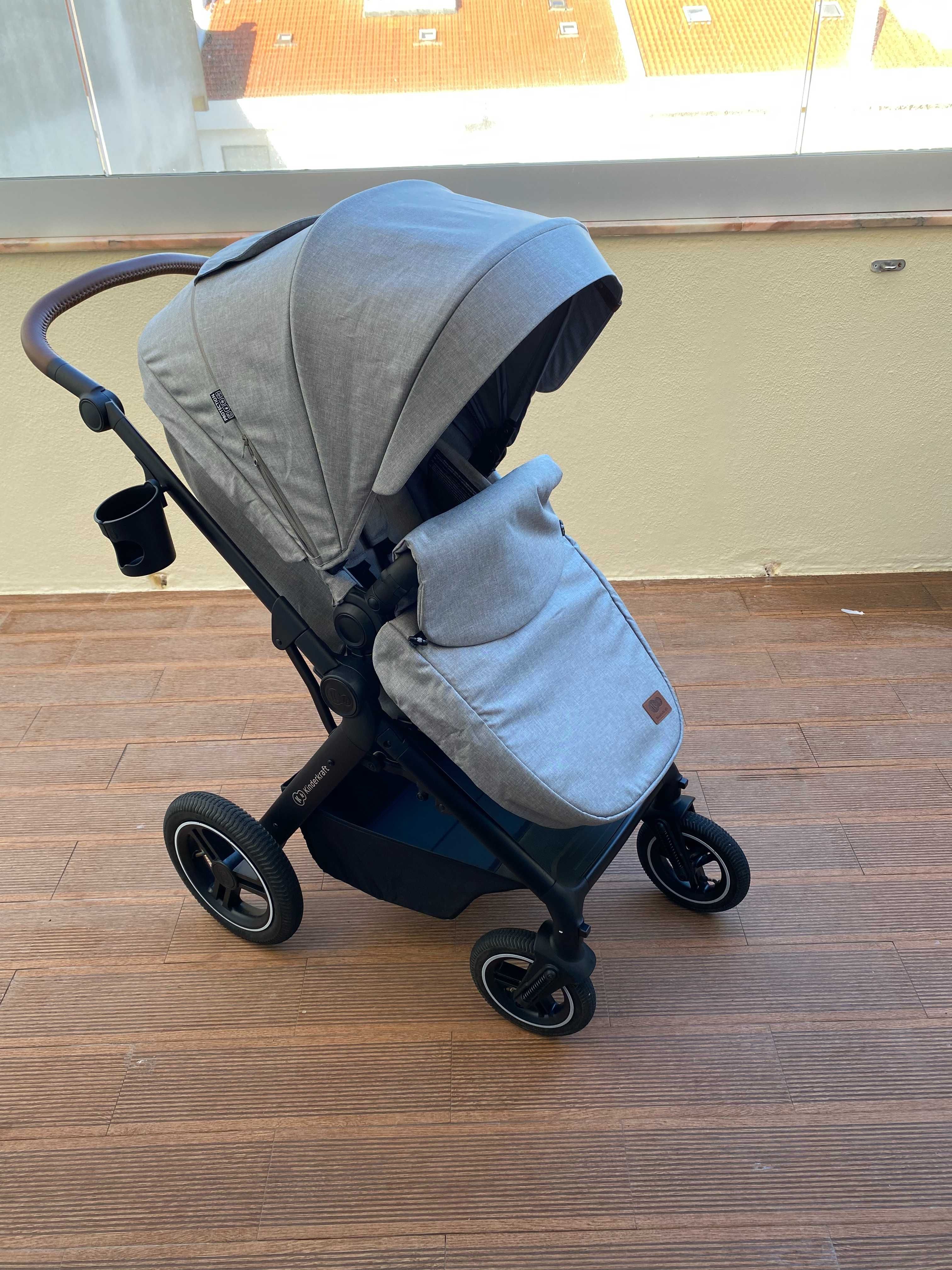 Carrinho de Bebé 3 em 1 Kinderkraft Btour - Pouco Usado!
