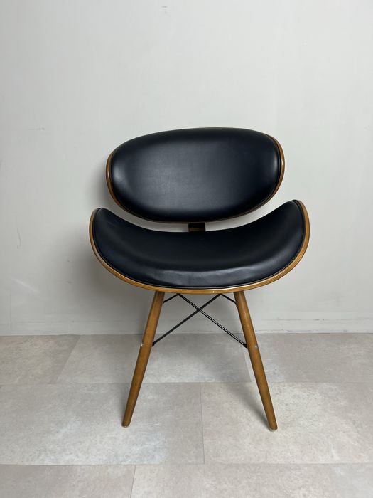 Шкіряне дизайнерське крісло