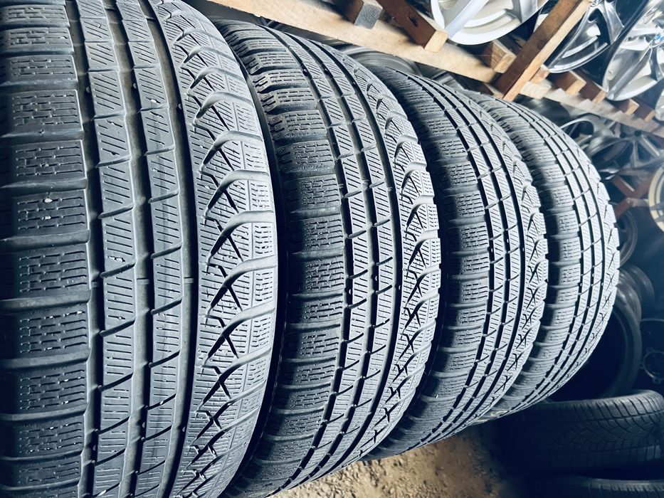 Шини Резина Зимові 235 50 19 Pirelli P Zero Winter [4619] 4шт
