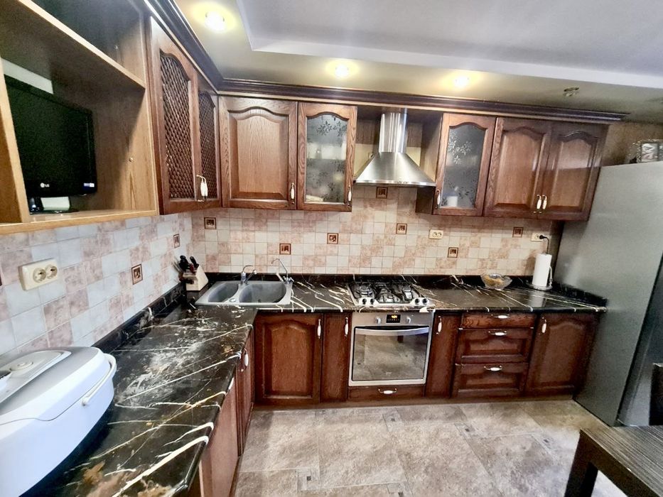 ОРЕНДА 3 кім квартири, вул. Київська