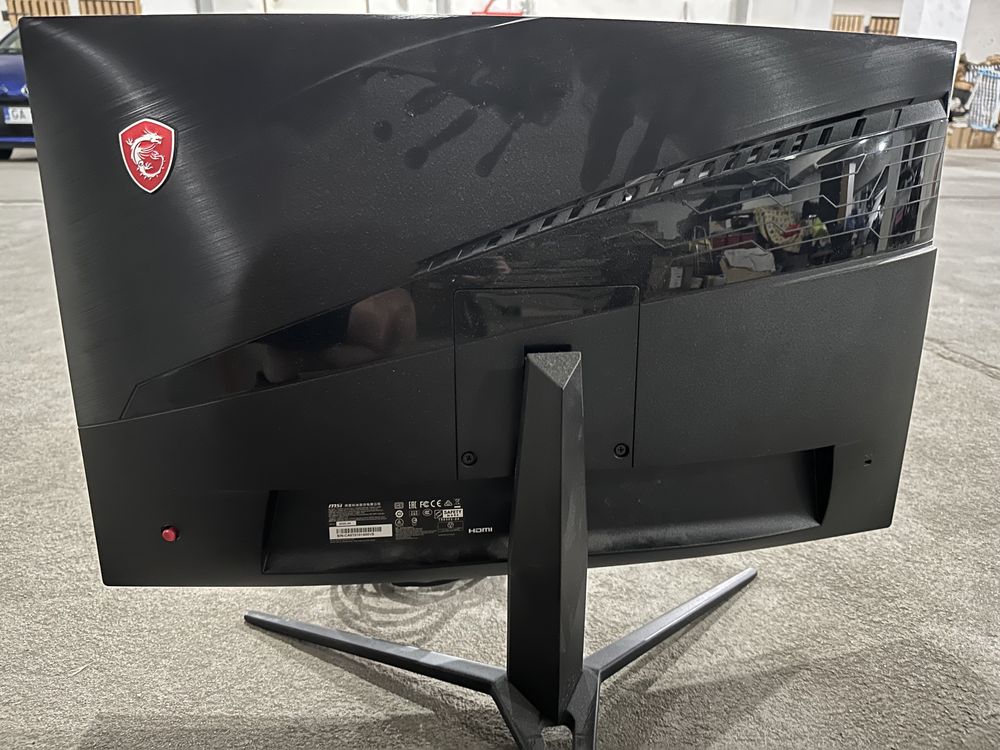 Monitor MSI Optix Max MAG272C 27”