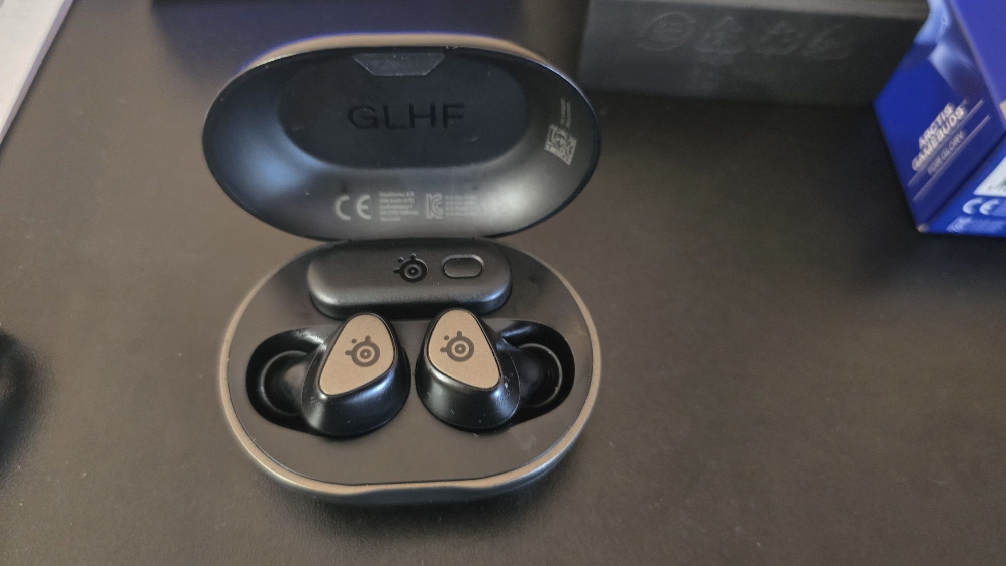 SteelSeries Artis Gamebuds