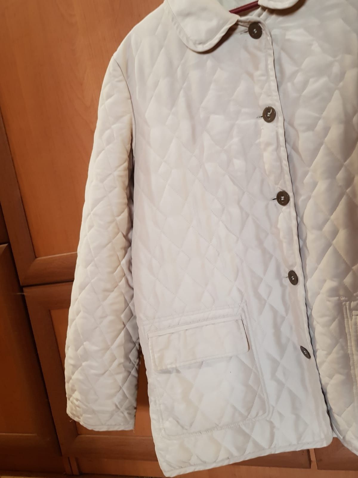 Стьогана куртка, демисезонна куртка, молочная куртка