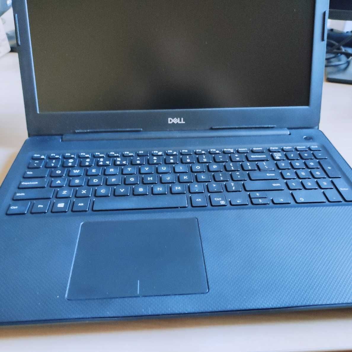 Laptop Dell Vostro 3590 i7-10510U/16GB/256/Win11P R610