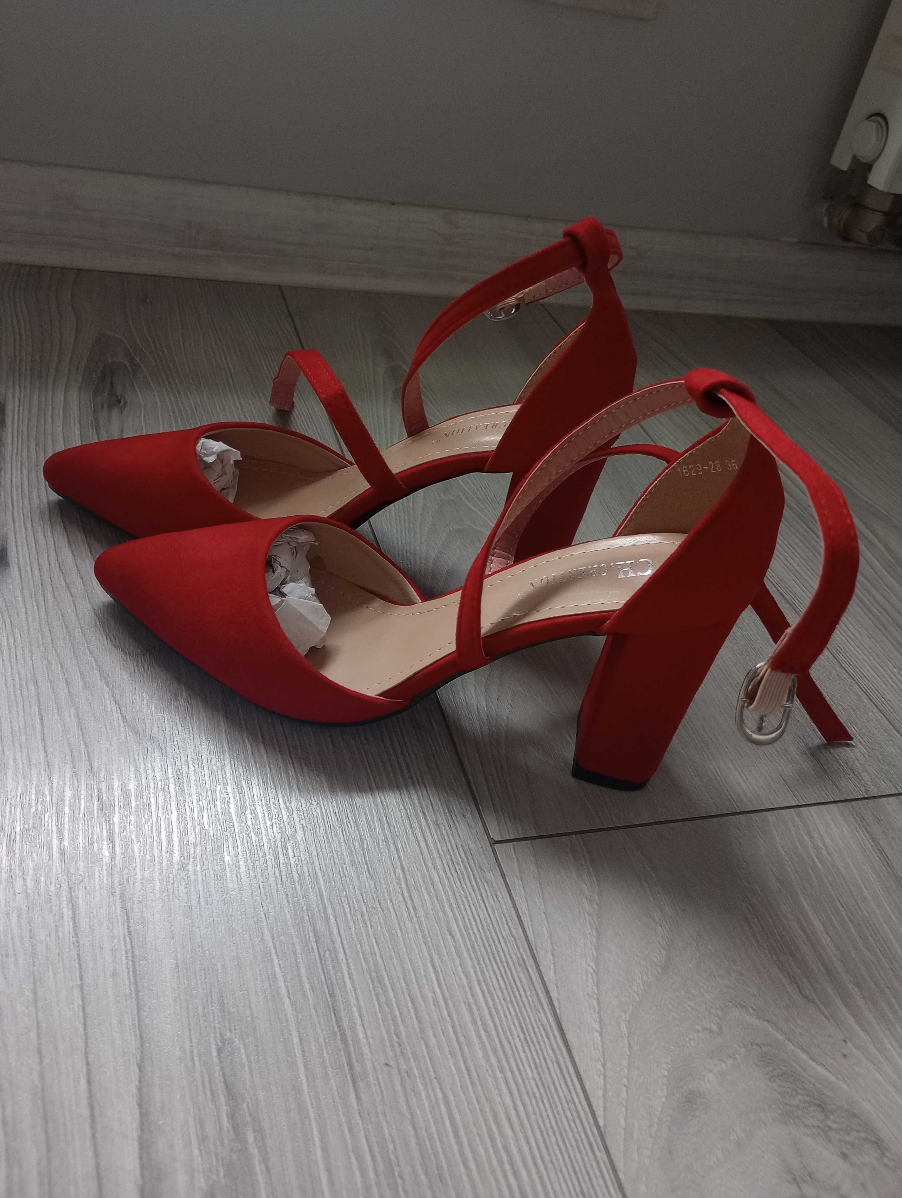 Buty na obcasie czerwone rozmiar 36