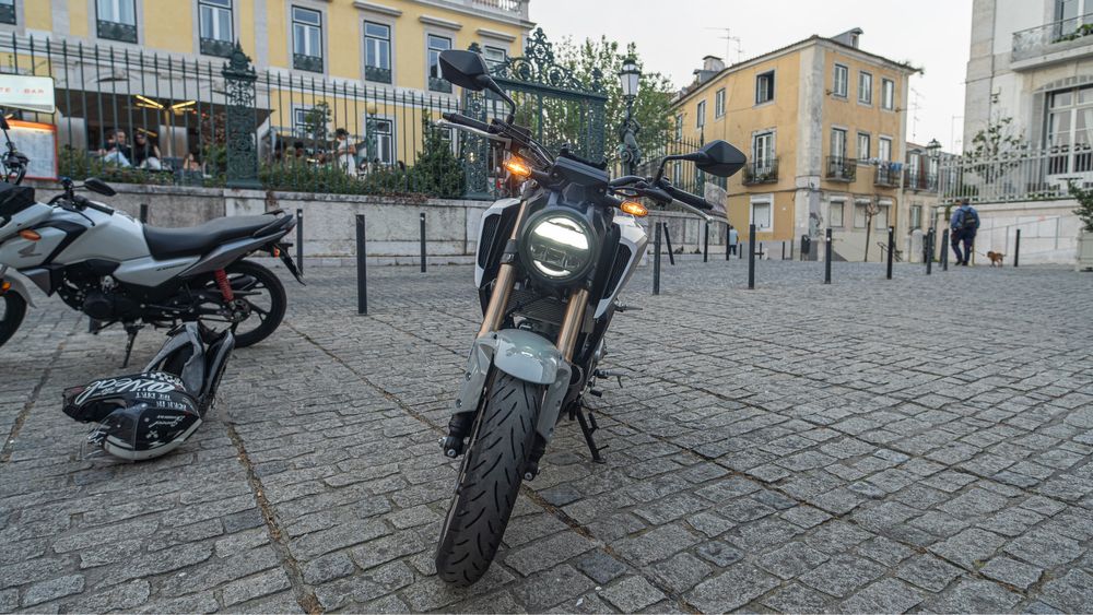 Honda CB125R 2022