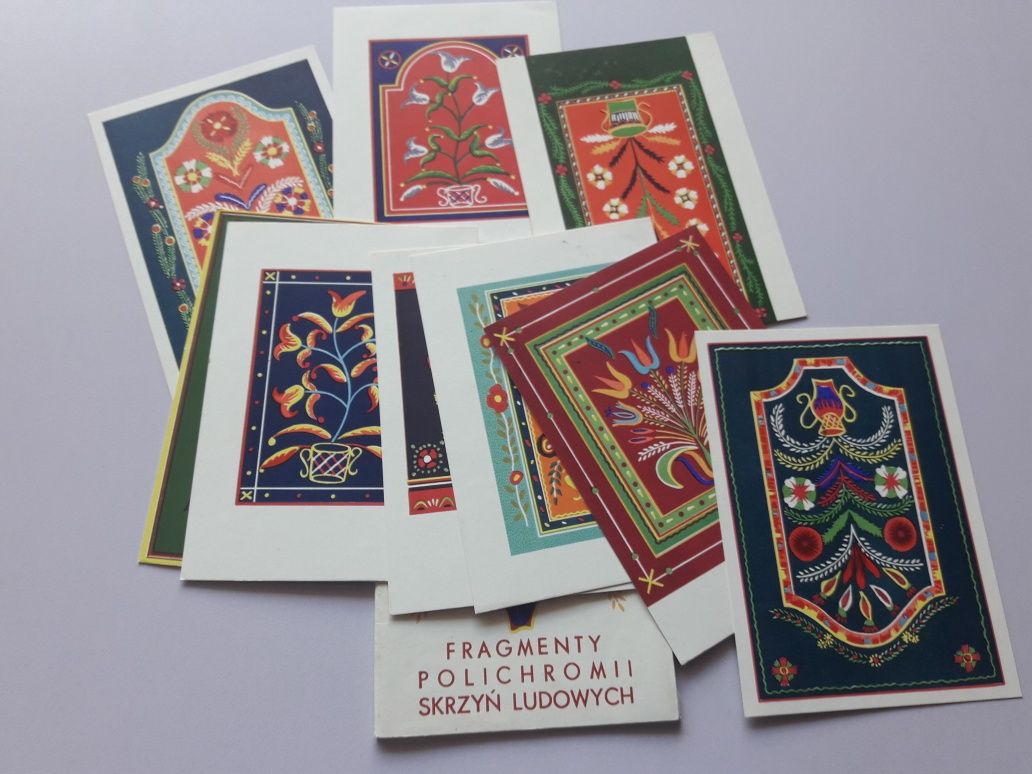 Fragmenty polichromii skrzyni ludowych 9 pocztówek plus obwoluta 1966
