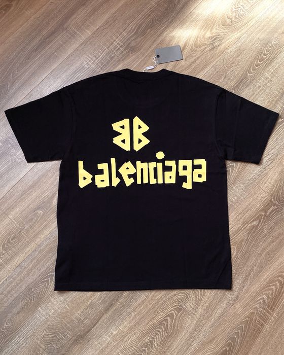 Футболка Balenciaga
